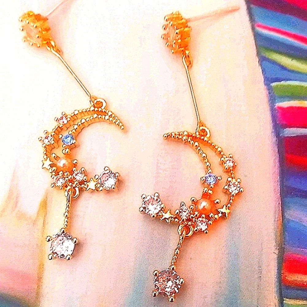 💎hostpick!💎crystal moon drop earrings